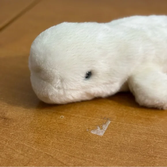 Vintage 1990s beluga whale from the petting zoo stuffed animal - Picture 3 of 6